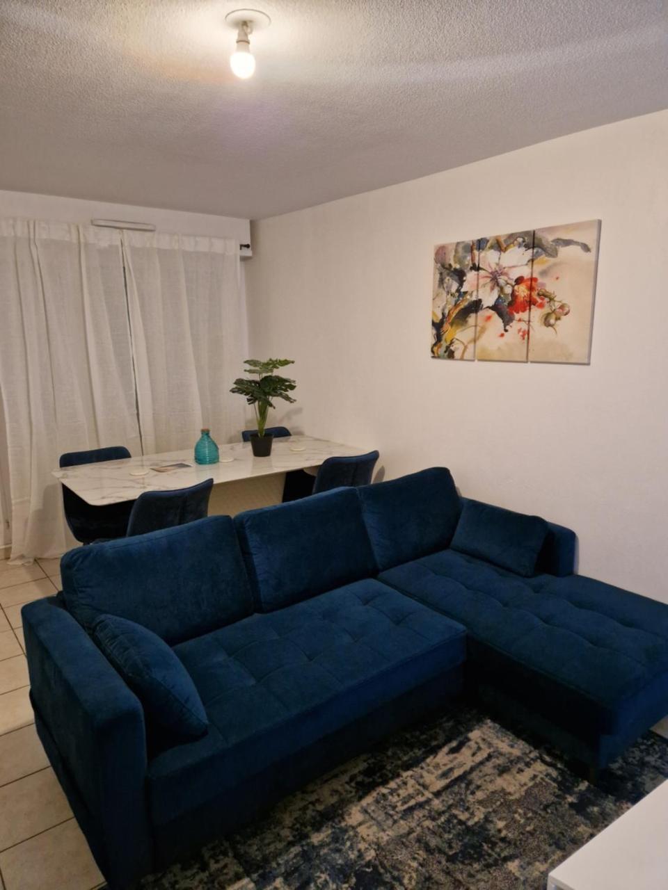 2 Pieces Parking a 15 Min de Paris — hotel in Argenteuil