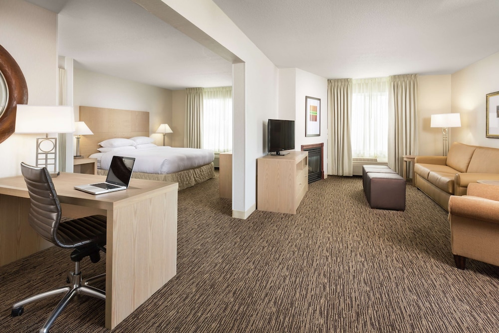 DoubleTree by Hilton Portland Tigard - photo 16