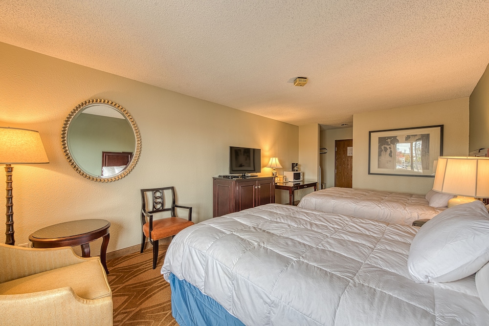 American Inn and Suites Dundee - photo 7