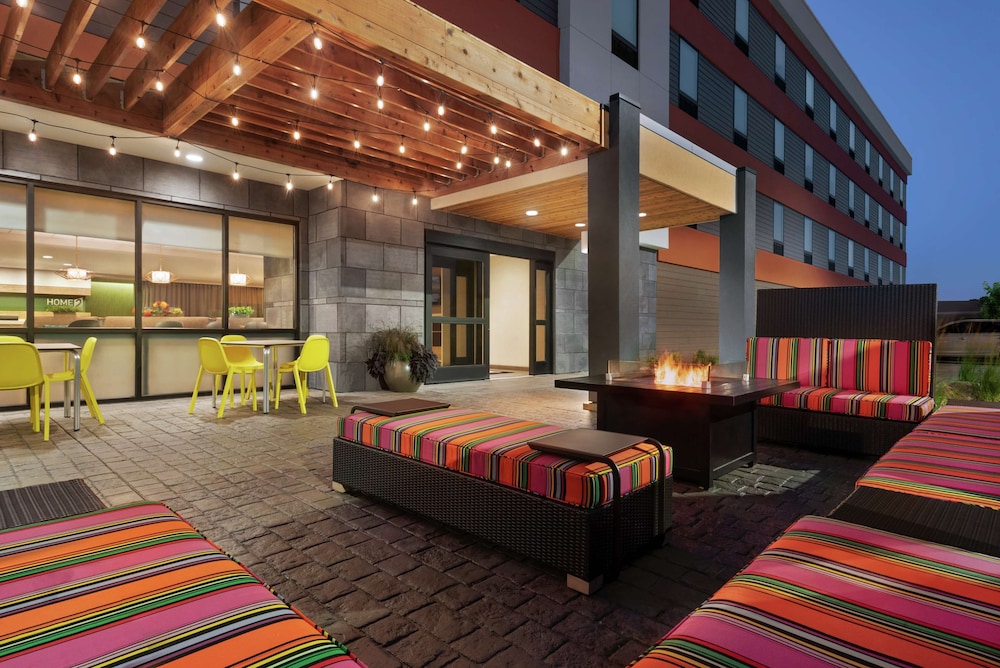 Home2 Suites by Hilton Bismarck - photo 45