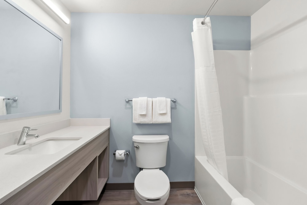 WoodSpring Suites Chandler Phoenix Medical Center - photo 17