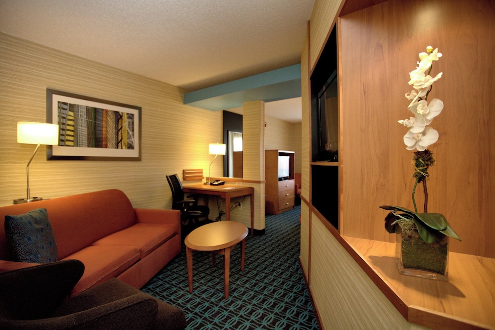 Fairfield Inn & Suites by Marriott Edison South Plainfield - photo 15