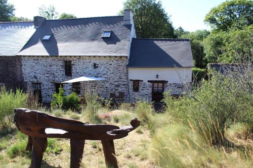 Gite De Barenton En Foret De Broceliande 12 Couchages Bain Nordique — Paimpont