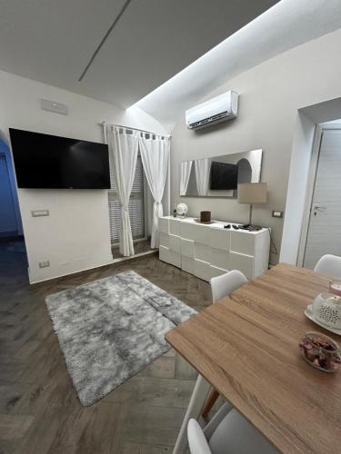 Nalusa Superior Chiaia nel cuore della citta — 4-Star Luxury Hotel in Naples, Italy