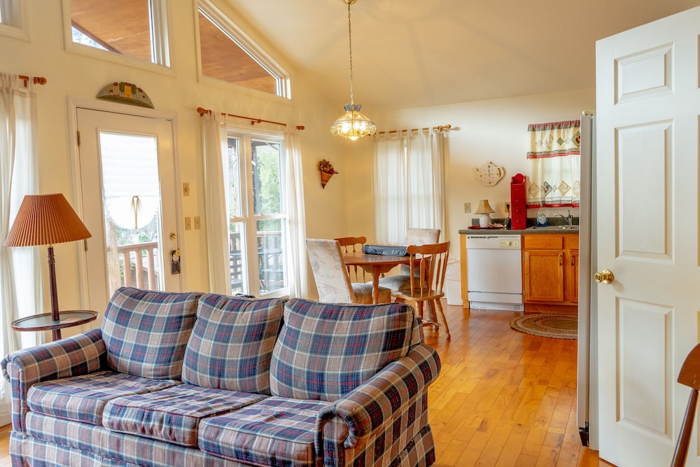 The Chimney Rock Inn & Cottages - photo 112