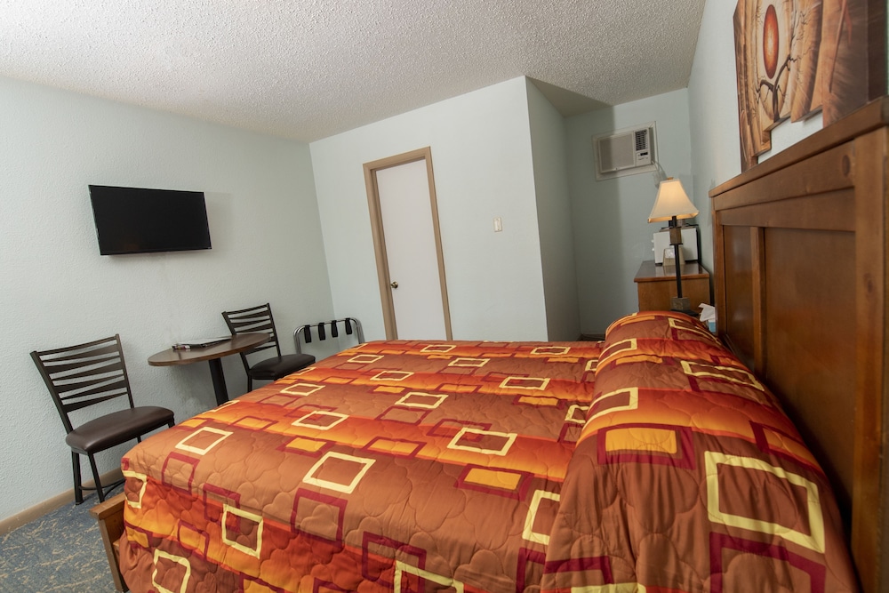 Tower 64 Motel & RV - photo 18