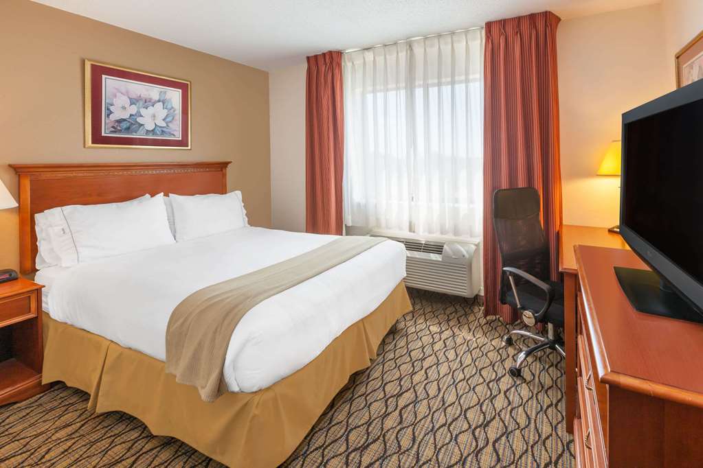 Baymont by Wyndham Chelsea - photo 6