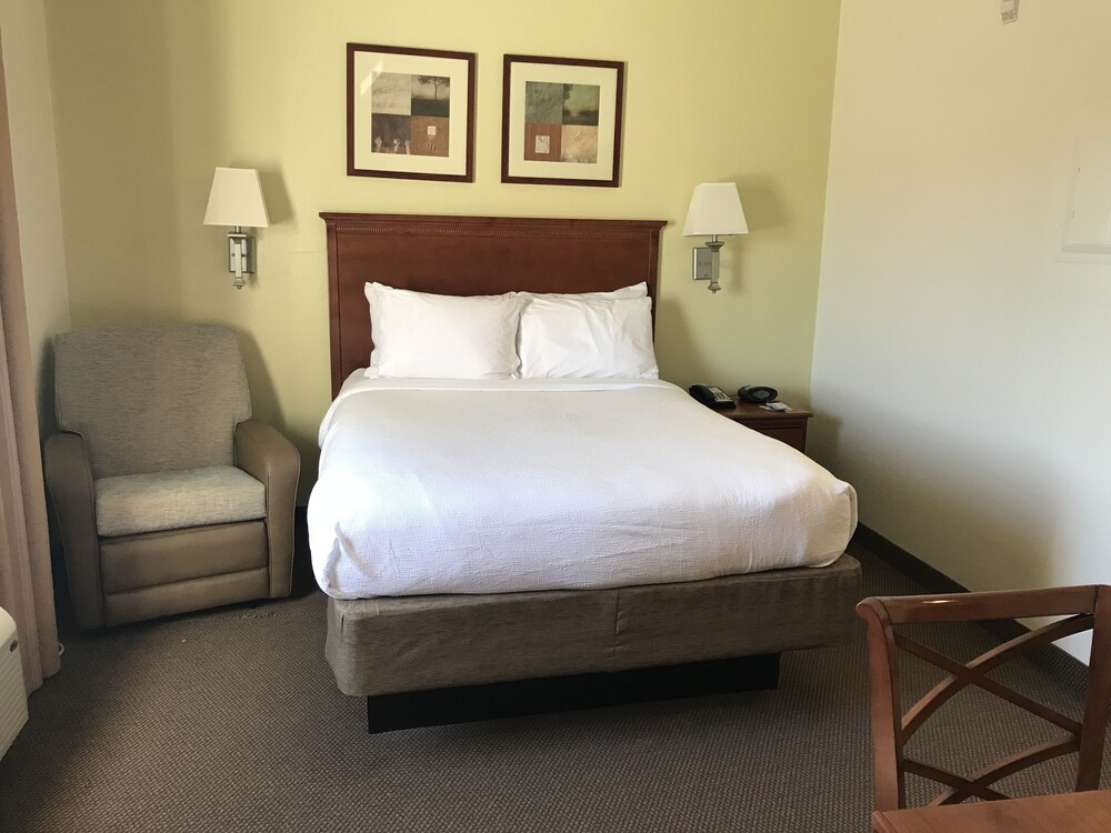 Candlewood Suites Vicksburg by IHG - photo 3