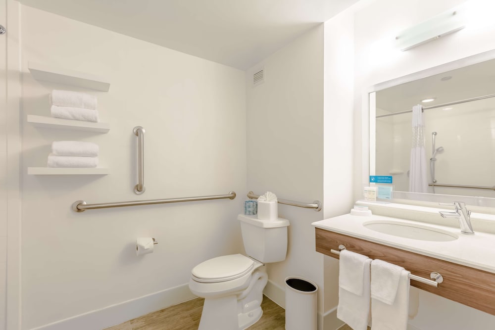 Hampton Inn St. Charles St. Peters - photo 27