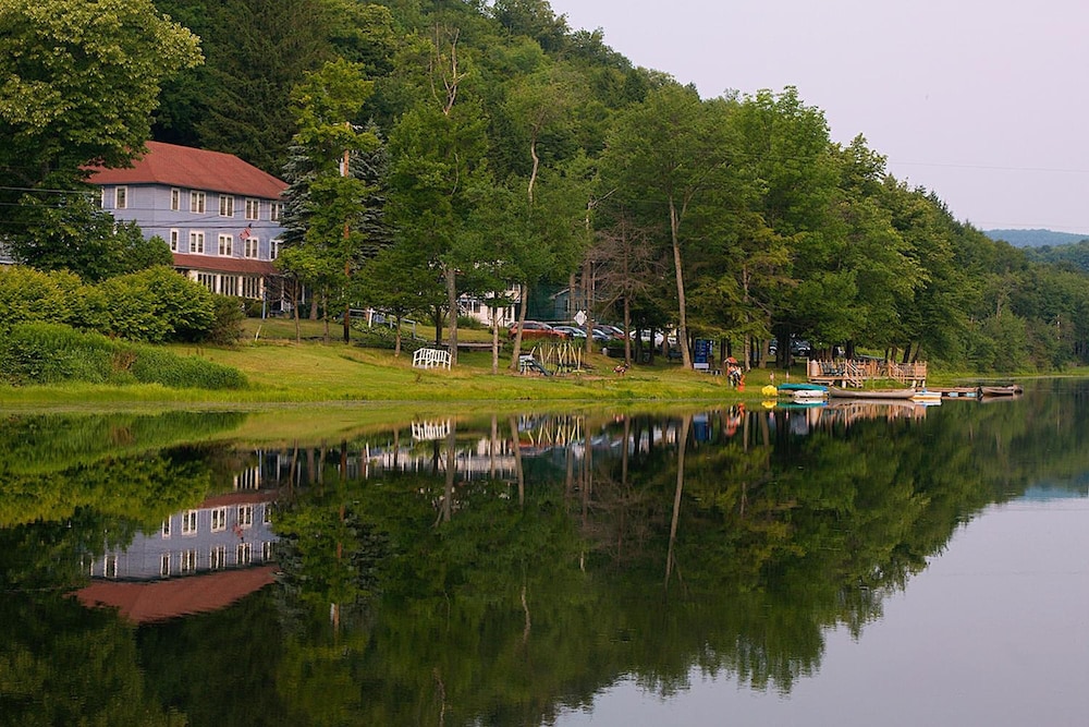 The Inn at Starlight Lake - photo 54