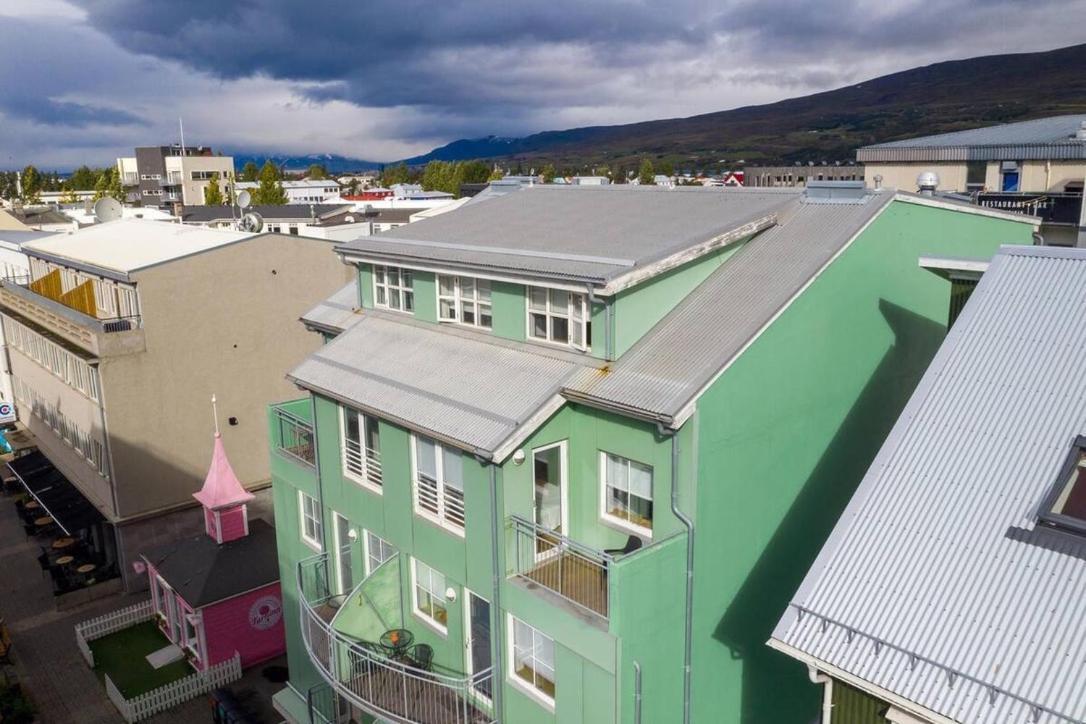 Penthouse on the main street town center Akureyri