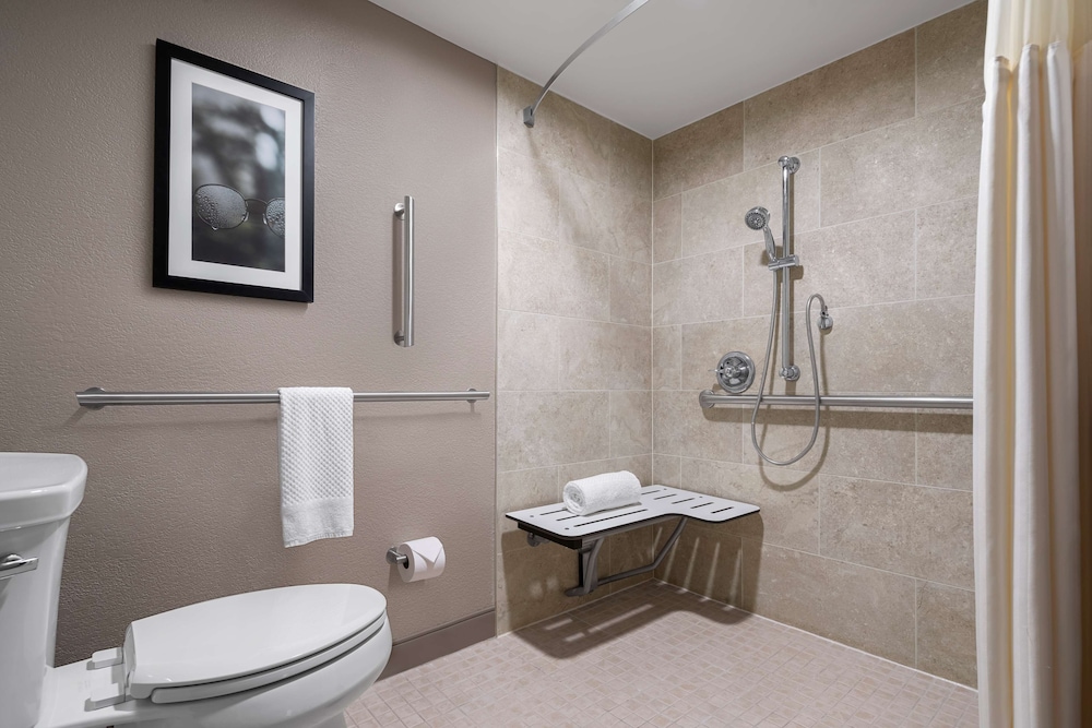 The Alloy King of Prussia a DoubleTree by Hilton - photo 29
