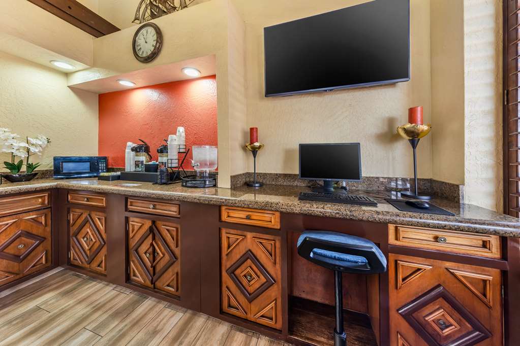 Best Western Americana Inn - photo 29