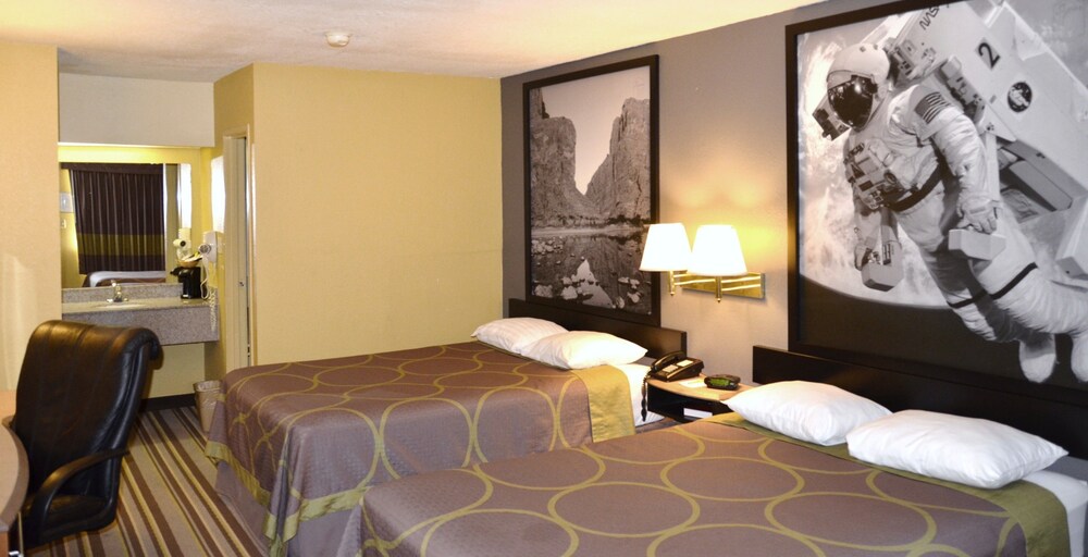 SureStay Hotel by Best Western Spring North Houston - photo 10