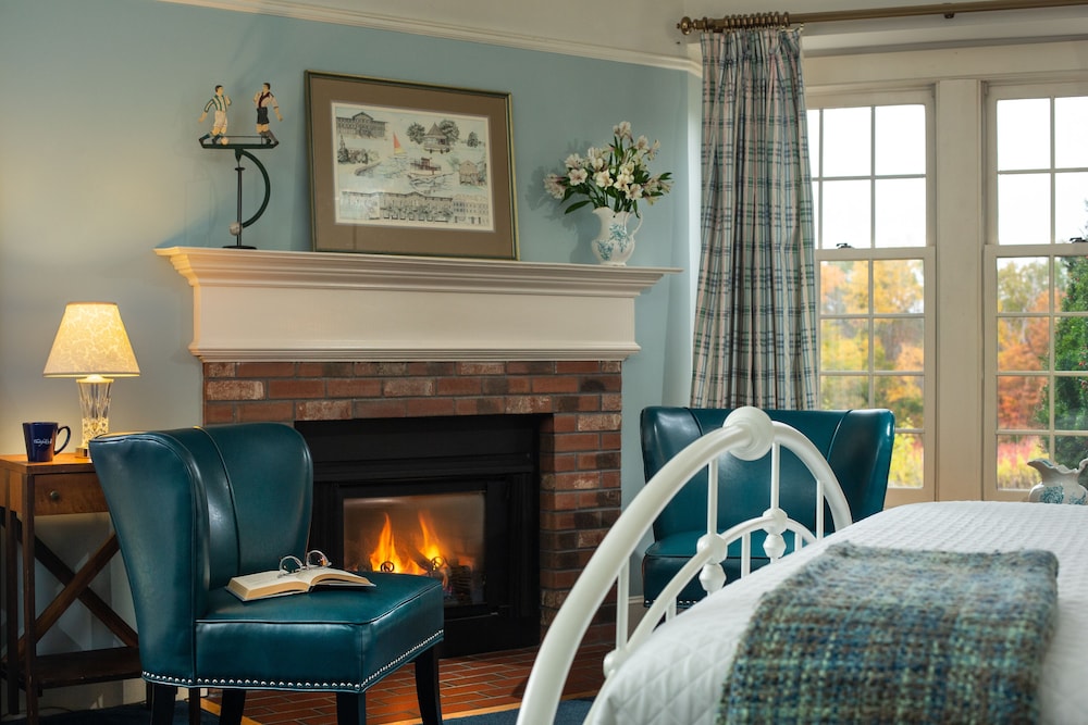 Chesterfield Inn - photo 18
