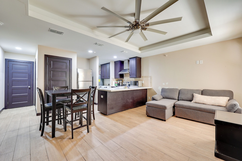 1 Mi To Dtwn Mcallen Convenient Home Near Parks 22168717 — Mcallen