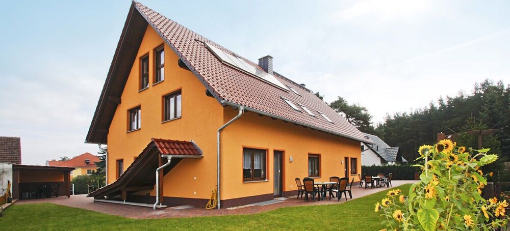 Appartementhaus Blutenzauber — Burg
