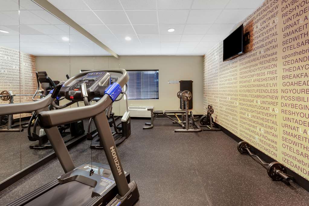 La Quinta Inn & Suites by Wyndham Kerrville - photo 16