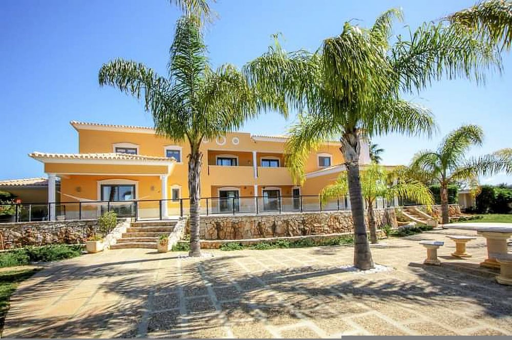 Quinta do Sol in Guia - last minute hotel in Albufeira