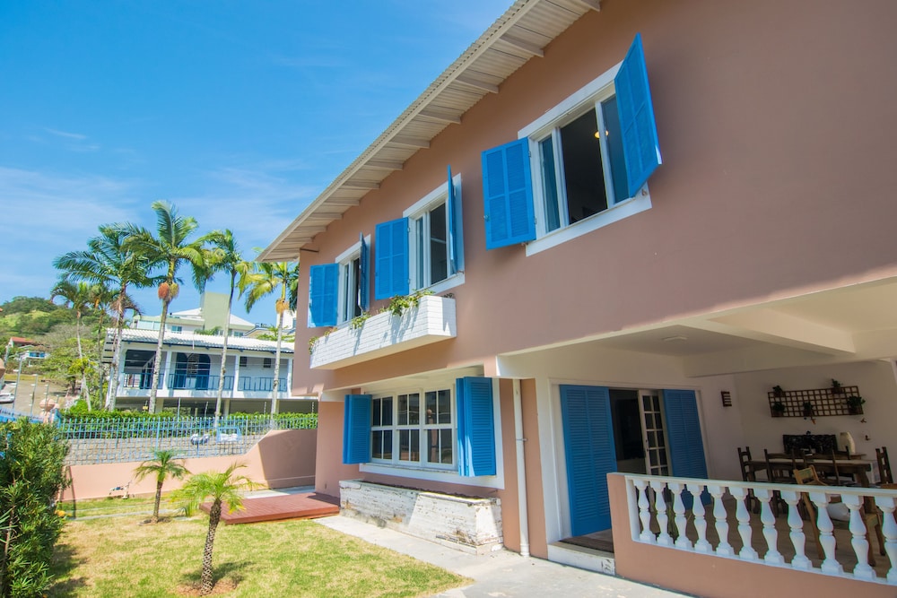 Hospedaria Conceitual - carbon neutral hotel in Florianopolis