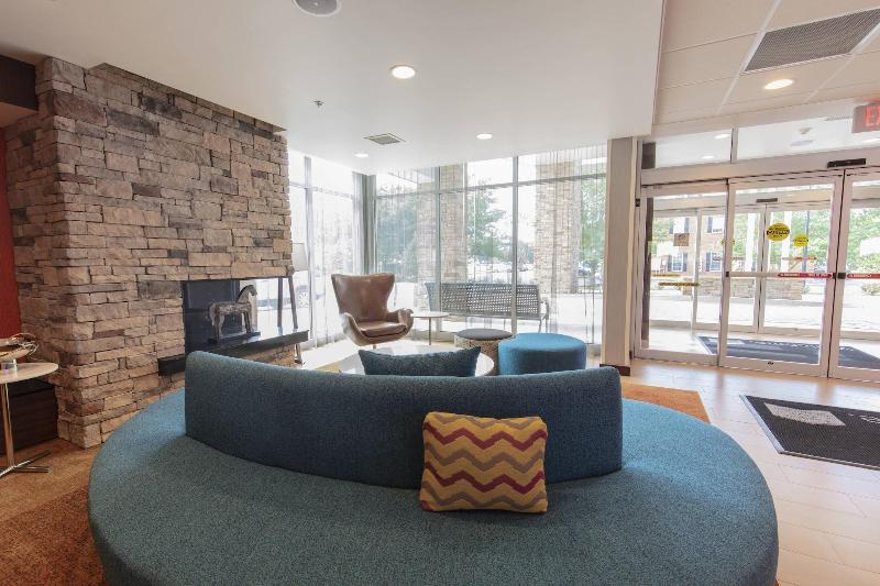 Fairfield Inn & Suites by Marriott Atlanta Woodstock - photo 4