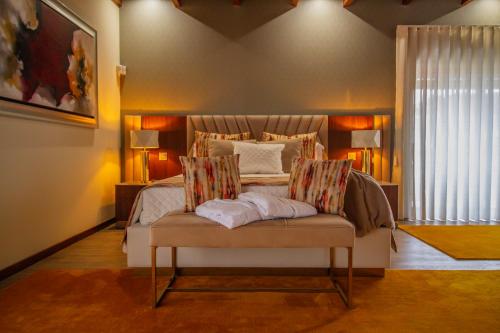 Casas das Pedrinhas by Paisagens Inéditas — 4-Star Luxury Hotel in Travanca, Portugal
