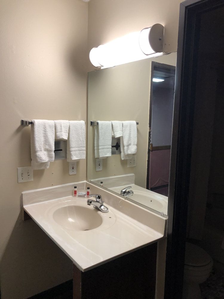 7 Star Inn - photo 3