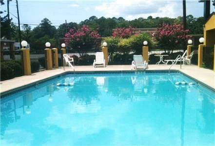 Sunrise Inn and Suites - photo 7