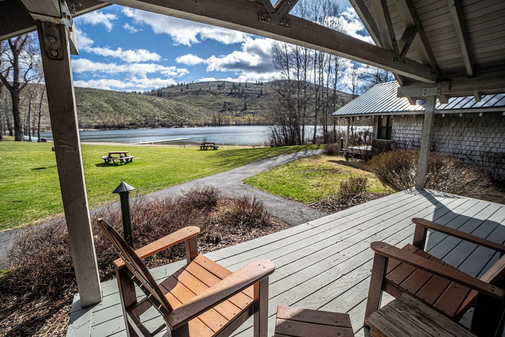 Sun Mountain Lodge - photo 34
