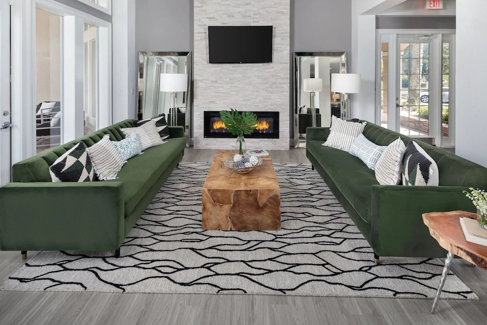 Landing Apartments Jacksonville Windy Hill — 4-Star Luxury Hotel in Jacksonville, United States