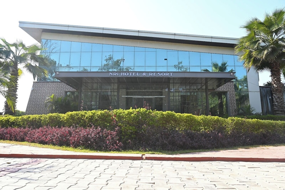 Nri Hotel — Ambala