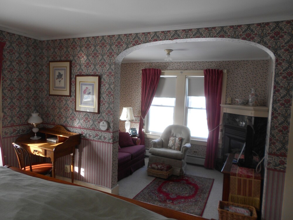Eastman Inn - photo 14