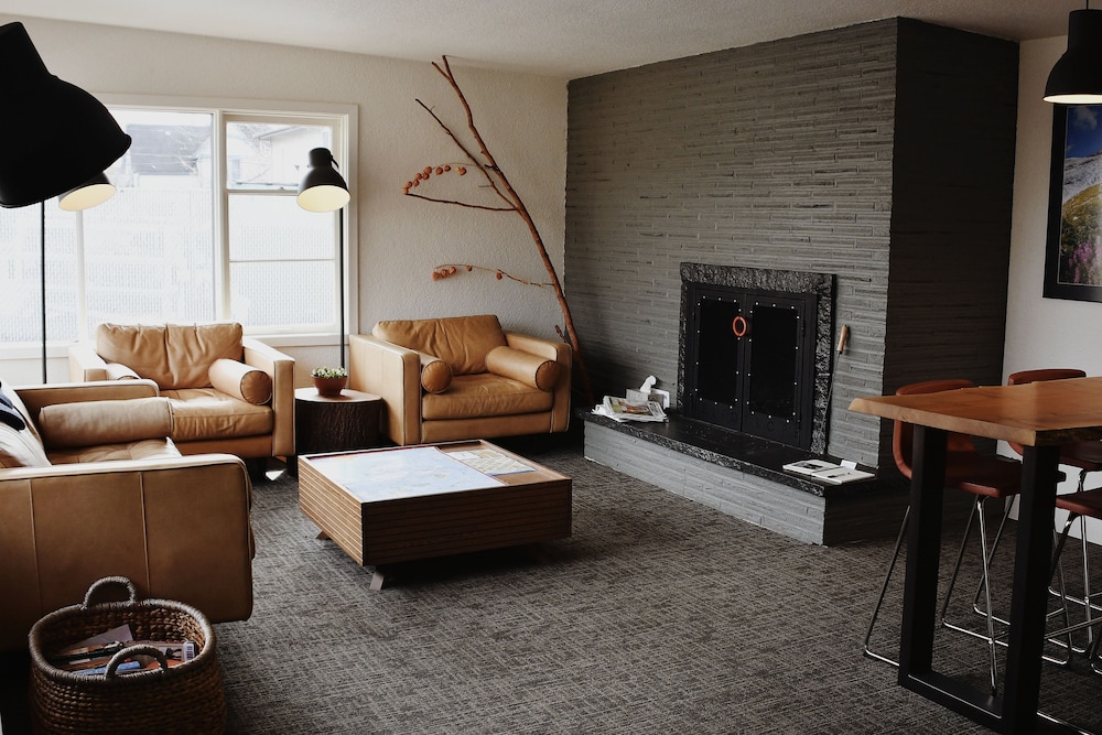 Heliotrope Hotel - photo 3