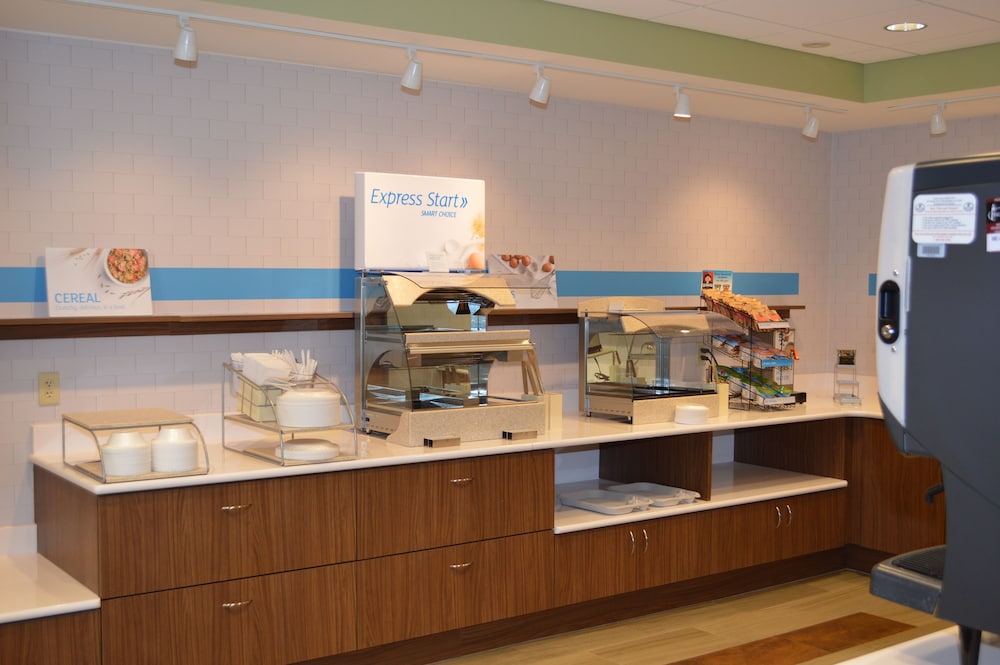 Holiday Inn Express Bloomsburg by IHG - photo 41