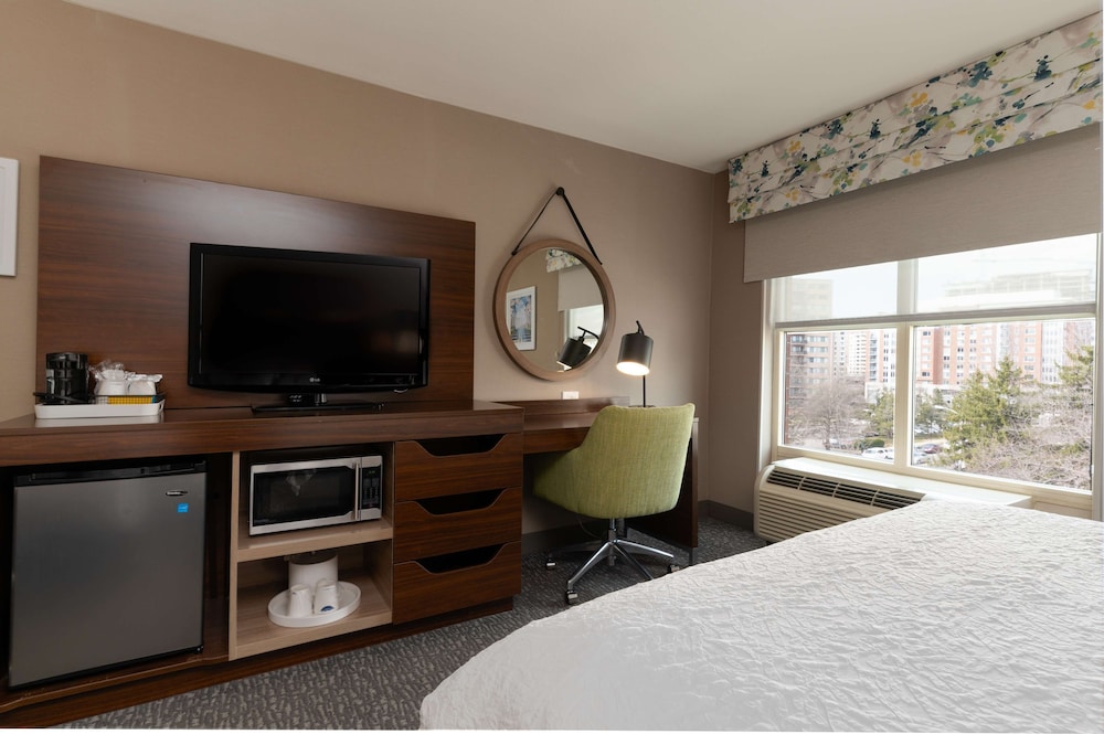 Hampton Inn & Suites Arlington Crystal City DCA - photo 18