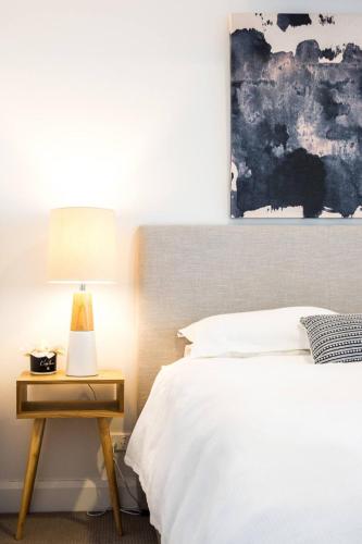 Superior City Stay Above the Sheraton — 4-Star Luxury Hotel in Melbourne, Australia