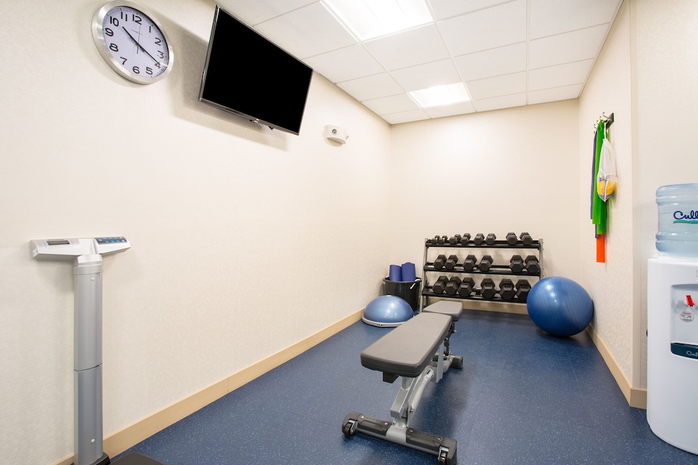 Holiday Inn Express & Suites Rapid City Rushmore South by IHG - photo 29