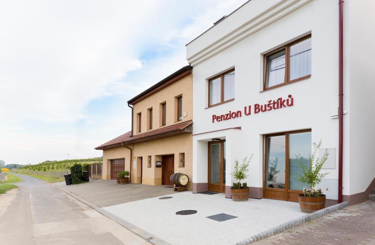 Penzion U Bustiku - last minute hotel in Sardice