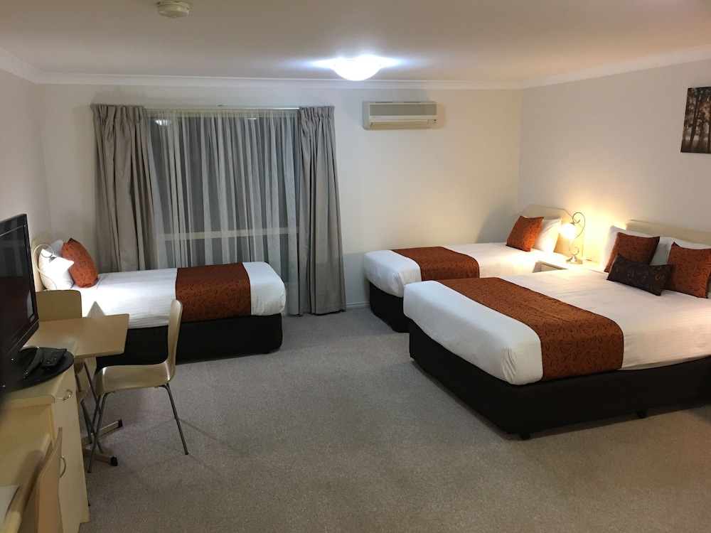 Tuckerbox Motor Inn — Gundagai — photo 5