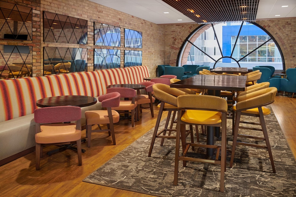 Homewood Suites by Hilton Grand Rapids Downtown - photo 61