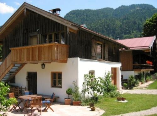 Altes Zuhaus Sachrang — hotel in Frasdorf