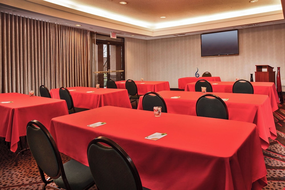Courtyard by Marriott Dulles Town Center - photo 28
