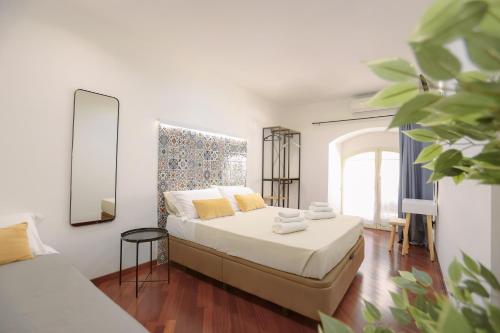 Domus Gallery — 4-Star Luxury Hotel in Naples, Italy