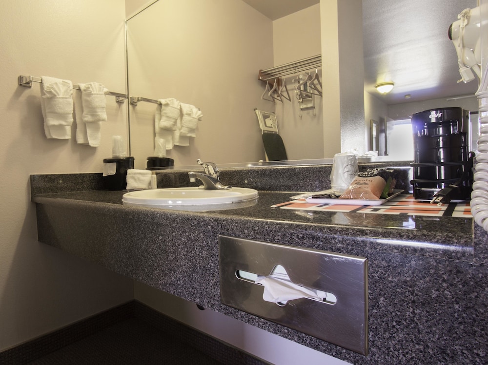 The Noor Hotel - photo 28