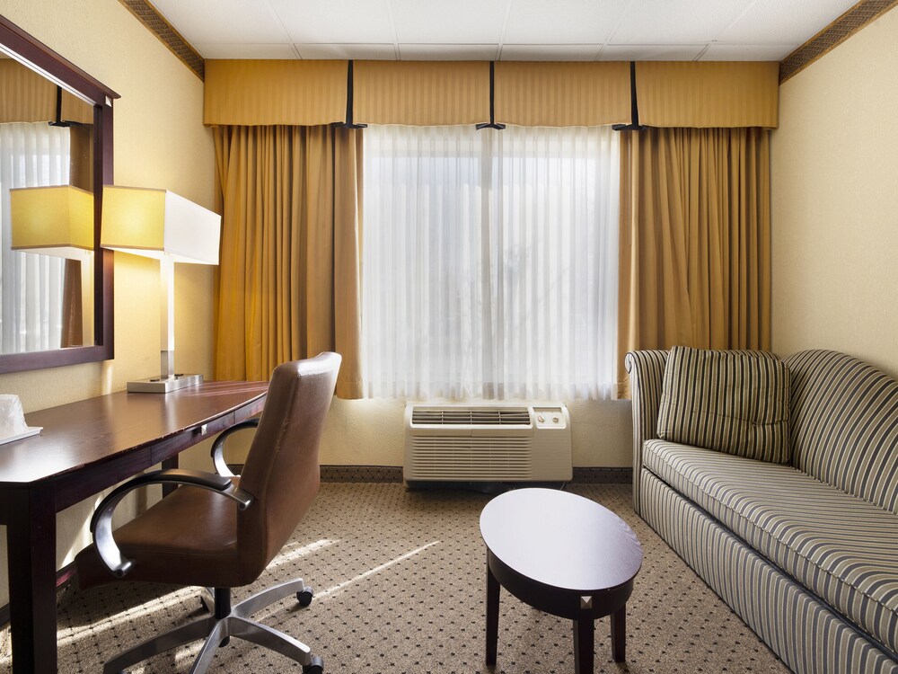 FairBridge Hotel & Conference Center East Hanover - photo 21