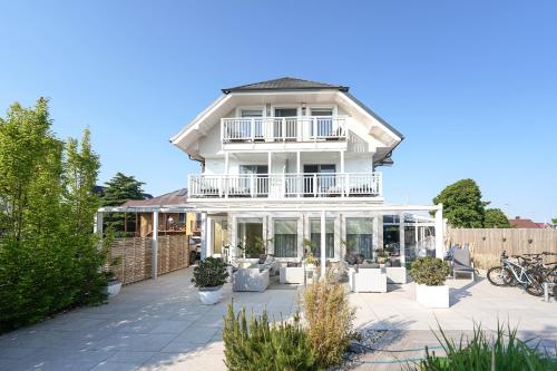 Villa Pastelowa — 4-Star Luxury Hotel in Jastarnia, Poland