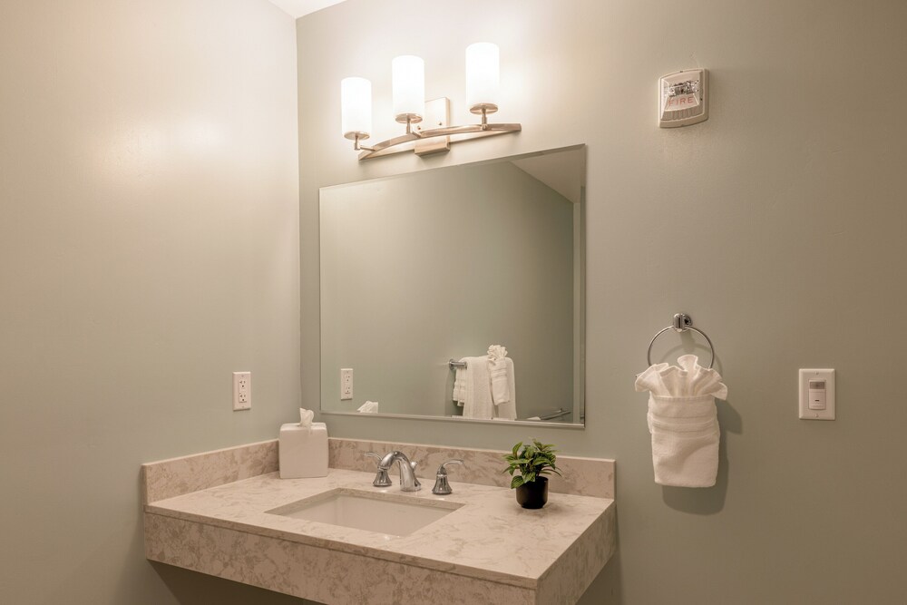 Inn At Moss Landing Point - photo 65