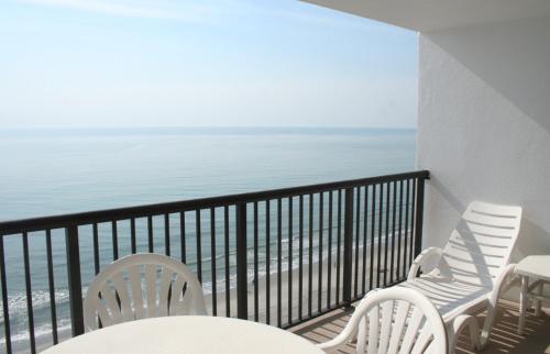 Club Regency in Regency Towers - photo 7