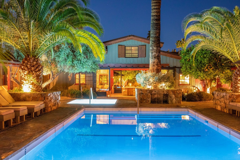 Sparrows Lodge - featured photo