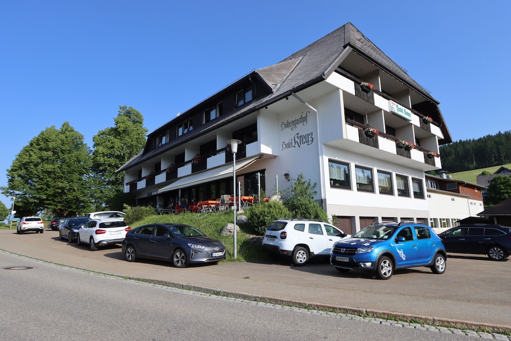 Hotel Kreuz Höhengasthof — hotel in Breitnau